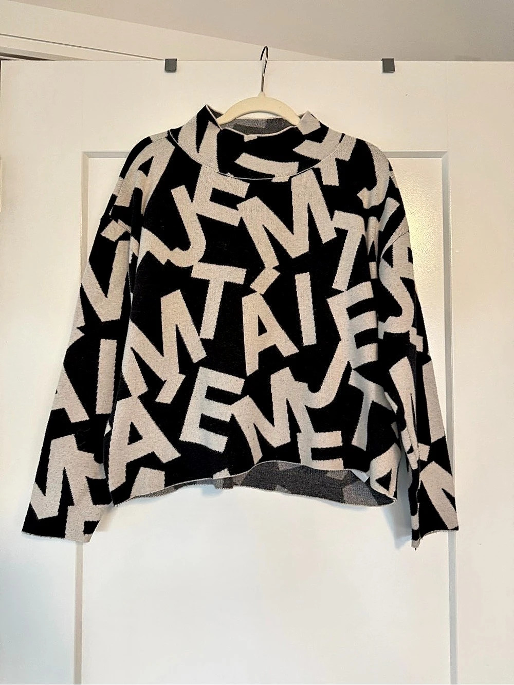 Maeve/Anthropologie Black & White Abstract Sweater